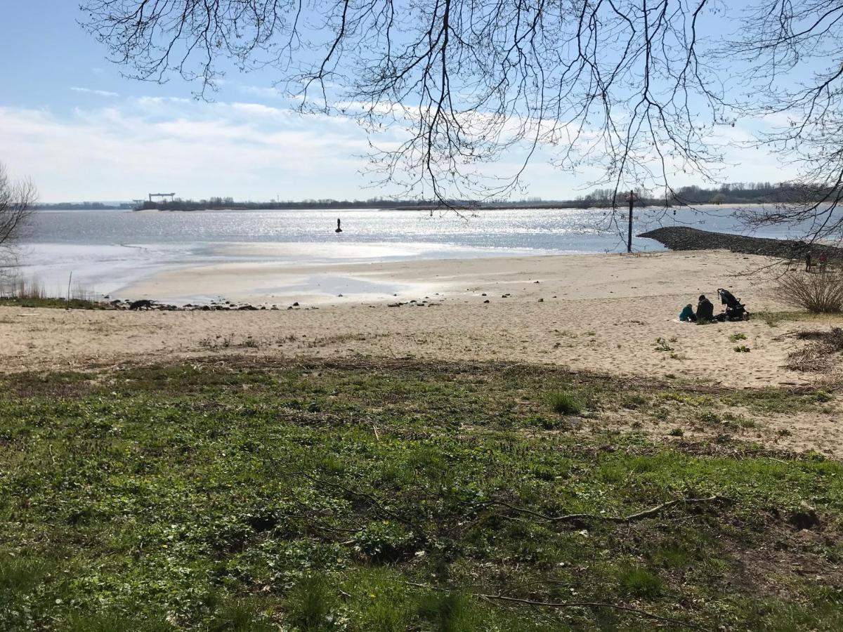 Urlaub Am Elbstrand - Wohnung In Blankenese Mit Naturblick Hamborg Eksteriør billede